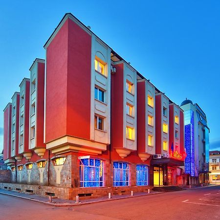 Hotel Palas Kazanlŭk Dış mekan fotoğraf