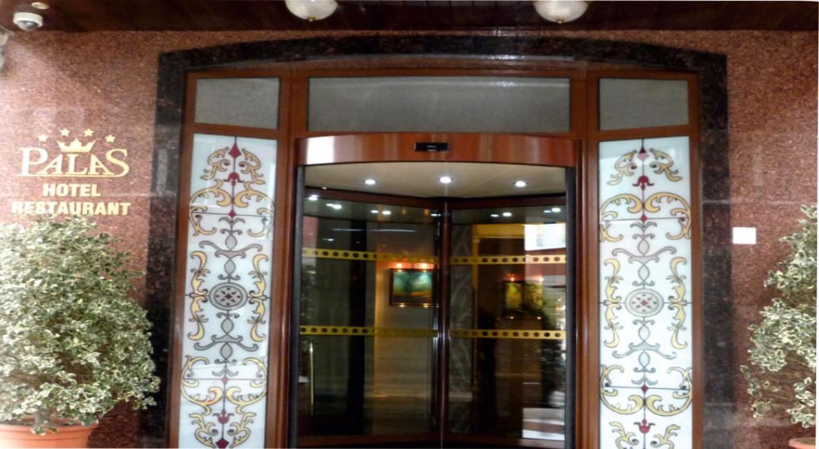 Hotel Palas Kazanlŭk Dış mekan fotoğraf